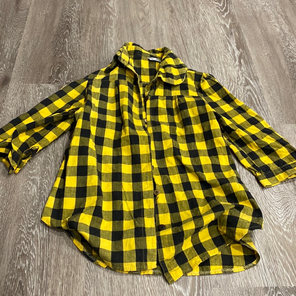 Checkered top